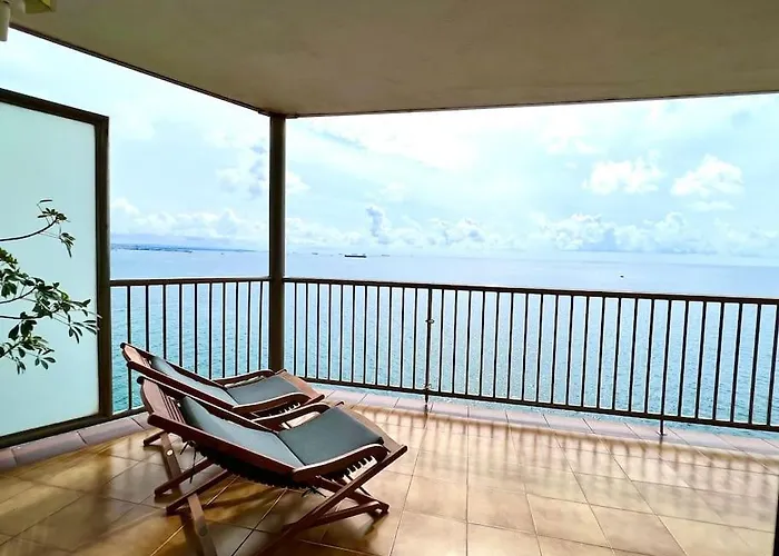 With Spectacular Views *